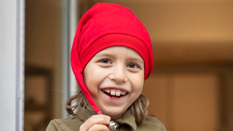 Participate the Good Holiday Spirit Collection